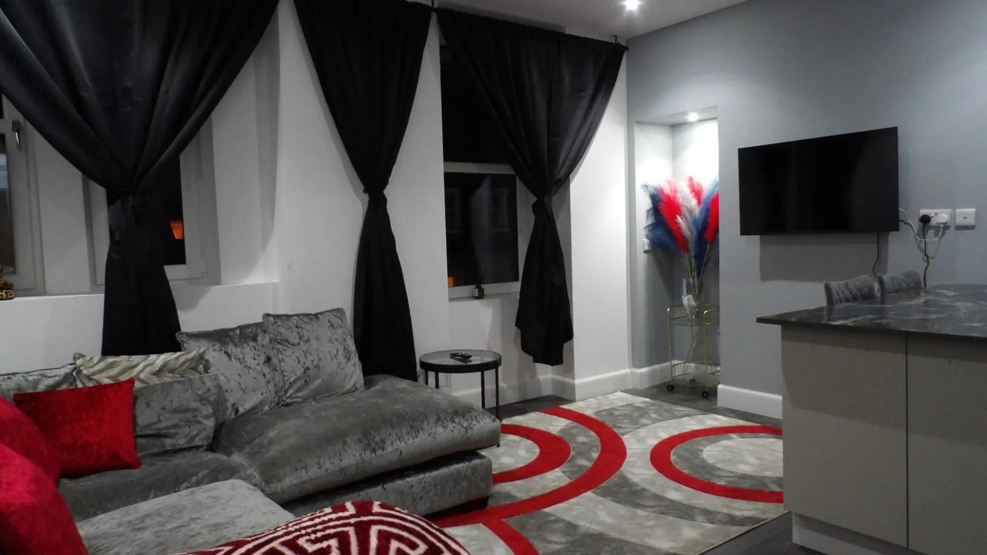 Architect Designed Meadows Central Apartment location